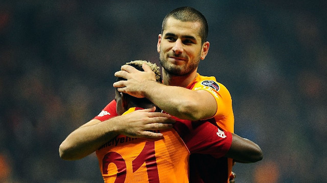 Eren Derdiyok, geride bıraktığımız sezon Galatasaray'da ligde çıktığı 13 maçta 7, Şampiyonlar Ligi'nde ise 4 maçta 2 gol atmıştı.