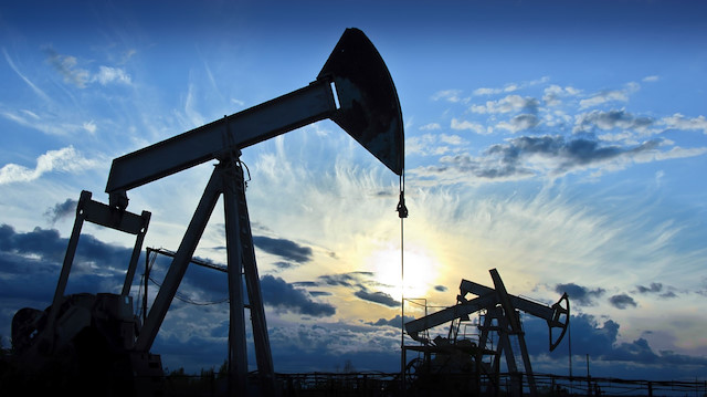 Brent petrolün varil fiyatı ​64,57 dolardan işlem görüyor.