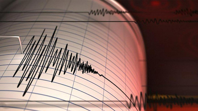 İran'da 5,7 şiddetinde deprem meydana geldi