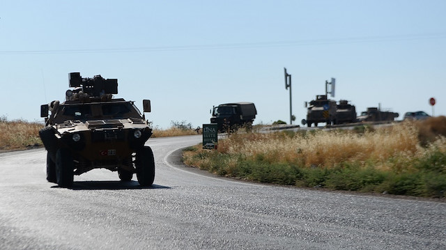 للمرة الثانية خلال أسبوع.. تعزيزات عسكرية تركية نحو الحدود السورية