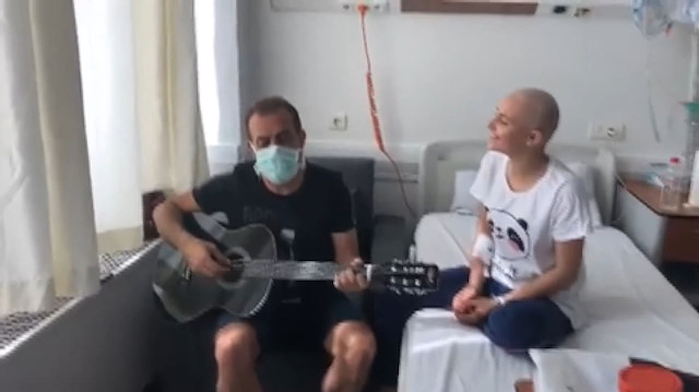 Haluk Levent lösemili Ebru Çelen ile düet yaptı
