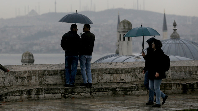 Meteorolojiden İstanbul için yağış uyarısı yapıldı. 