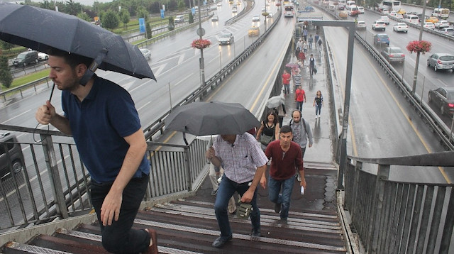İstanbul güne yağışla başladı
