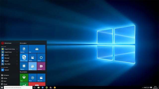 Windows 10 masaüstü ekranı.