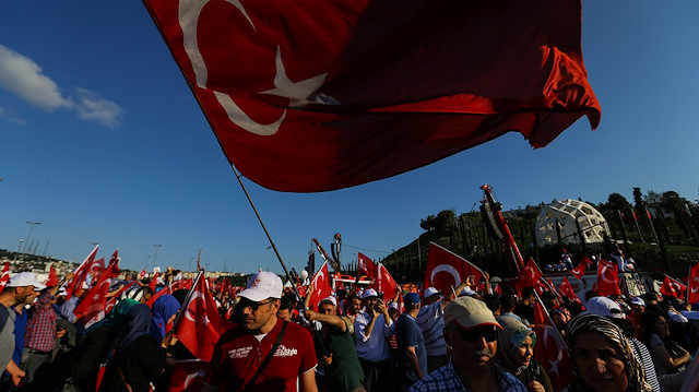 5 Temmuz Milli Birlik ve Demokrasi Günü'nün ülke genelinde olduğu gibi İstanbul'da da çeşitli etkinliklerle idrak edilecek.
