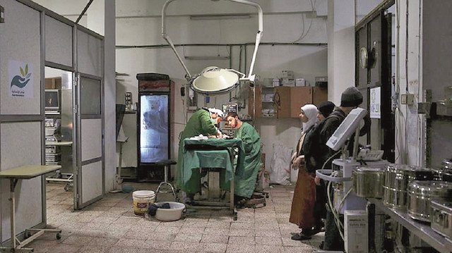 Suriye’nin Doğu Guato kentinde altı yıl boyunca yer altında hizmet veren mağara hastanesi.