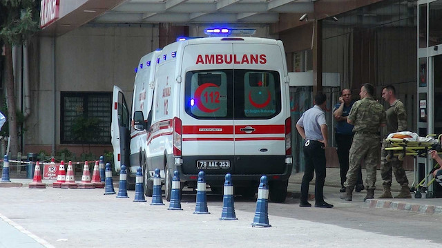 Yaralılar ambulanslarla hastaneye taşındı. Fotoğraf: Arşiv.