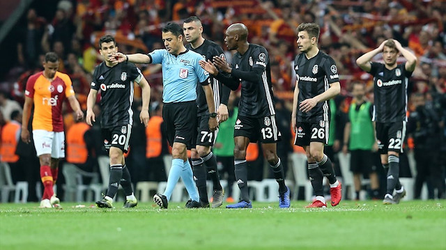 Bülent Yıldırım, Galatasaray-Beşiktaş maçında verdiği kararlarla tartışma çıkarmıştı.