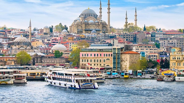 إسطنبول تسجل رقمًا قياسيًّا جديدًا بعدد السياح الأجانب
