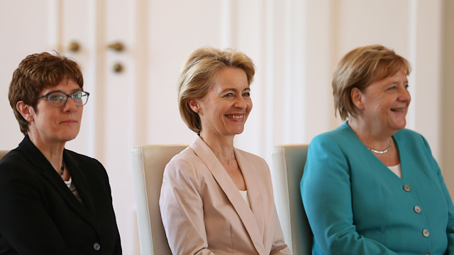 Annegret Kramp-Karrenbauer, Ursula von der Leyen & Angela Merkel
