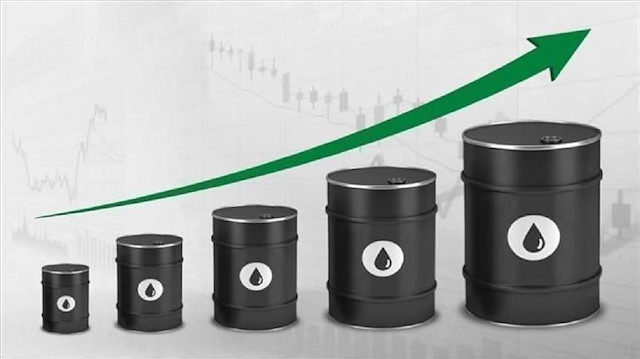 صعود تصحيحي لأسعار النفط بعد هبوط حاد الثلاثاء