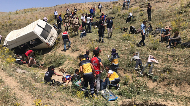 مصرع 4 مهاجرين غير نظاميين بحادث سير شرقي تركيا