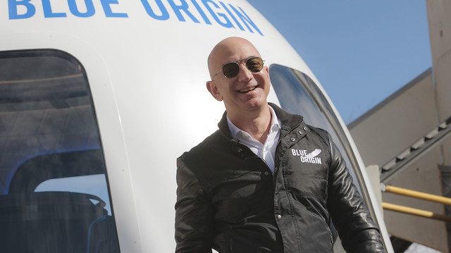 Jeff Bezos iddialı: 'Gezegeni mahvettik,
uzaya yatırım yapıyorum'