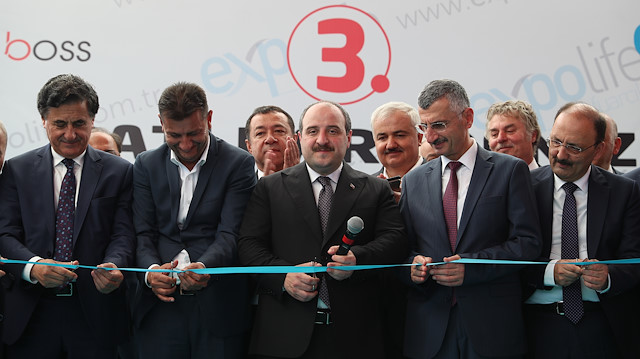 Sanayi ve Teknoloji Bakanı Varank, 3. Batı Karadeniz Yapı, Dekorasyon ve Mobilya Fuarı'nın açılış töreninde konuştu.