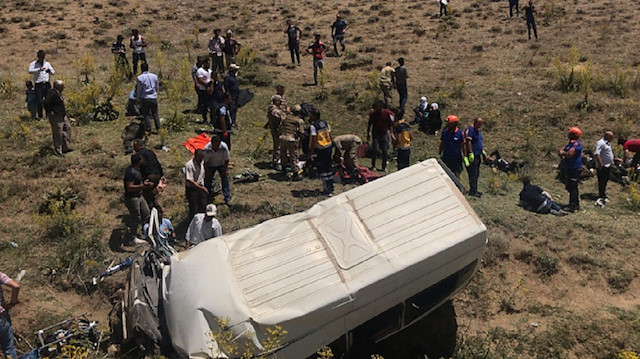 ارتفاع ضحايا تدهور حافلة تقل مهاجرين بتركيا إلى 15 شخصًا​