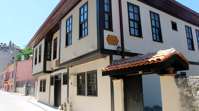 Eski Ladik Kaymakamlığı Yazı İşleri Müdürü Işık Yeten'e ait olan ev.