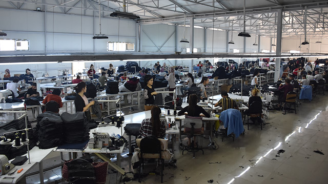 Silopi'de kurulan tekstil fabrikası.