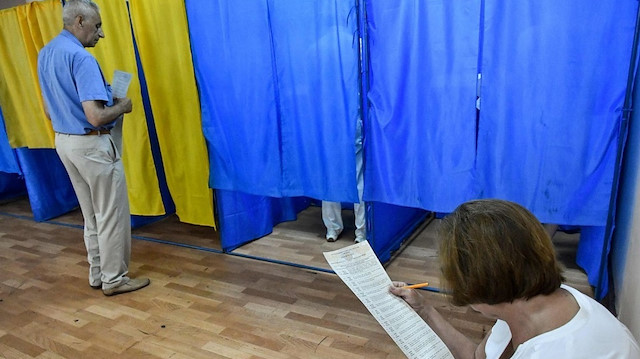 Ukrayna'da erken genel seçimlerinin yansımaları