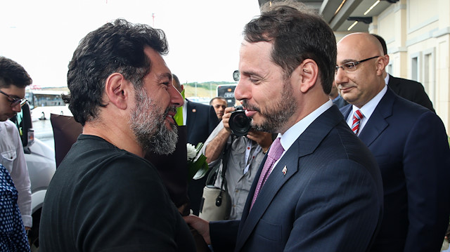 Hakan Atilla'yı Hazine ve Maliye Bakanı Berat Albayrak karşıladı.