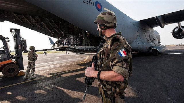 Fransız ordusunun Afrika'daki ikinci önemli askeri üssü Fildişi Sahili'nde yer alıyor.

