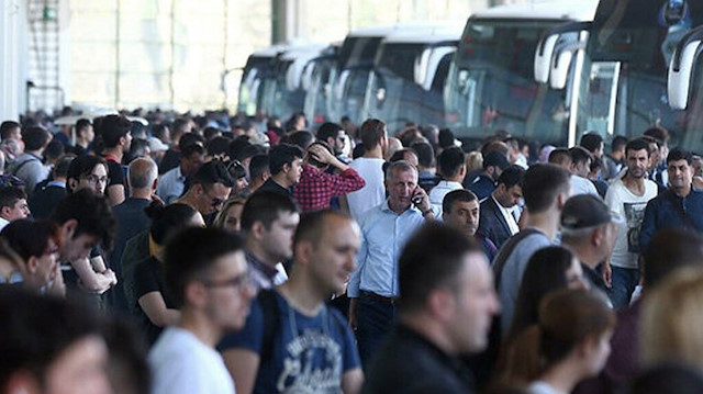 (Foto/arşiv: Otogarda tatil yoğunluğu.)