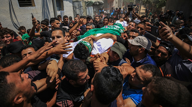 Arşiv: İsrail işgal güçleri, Filistinlileri gerçek mermi kullanarak şehit ediyor.
