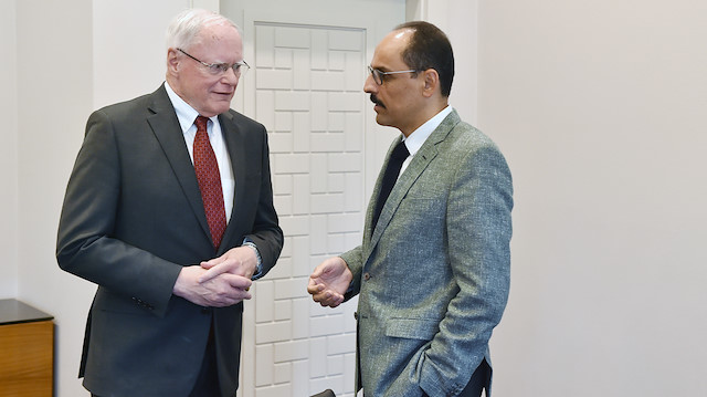Geçtiğimiz hafta Cumhurbaşkanlığı Sözcüsü İbrahim Kalın ile ABD’nin Suriye Özel Temsilcisi James Jeffrey bir araya gelmişti.