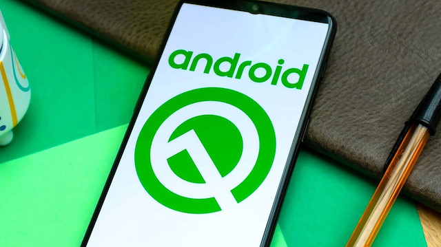 Android Q logosu.