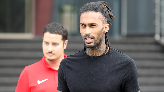 Armand Traore, kariyerinde Arsenal ve Juventus gibi büyük takımların formalarını giydi.