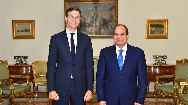  ABD Başkanı Donald Trump'ın damadı, Başdanışmanı Jared Kushner  ve Mısır Cumhurbaşkanı Abdulfettah es-Sisi.