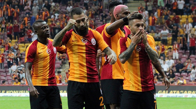 Galatasaray’ın yeni transferleri Adem Büyük, Ryan Babel, Jimmy Durmaz, Okan Kocuk, Seri ve Emre Mor, Panathinaikos maçı ile birlikte ilk kez Türk Telekom Stadyumu’nda oynadı.