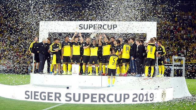 Bayern Münih'i sahasında 2-0 yenen Borussia Dortmund toplamda 6. kez bu kupayı müzesine götürdü.