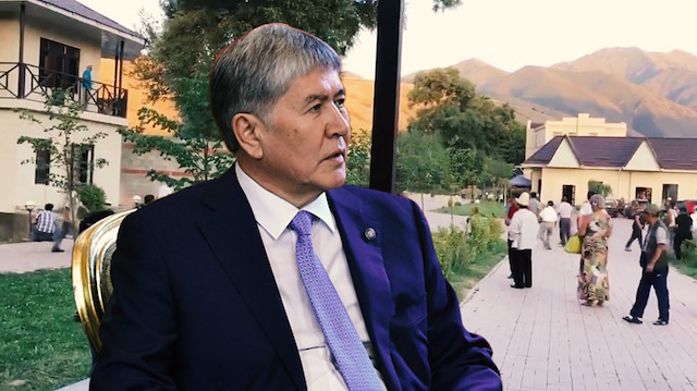 Eski Kırgızistan Cumhurbaşkanı Almazbek Atambayev'in evine operasyon düzenlendi.