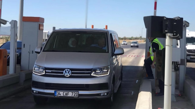Binali Yildirim Istanbul Izmir Otoyolu Nda Direksiyona Gecti