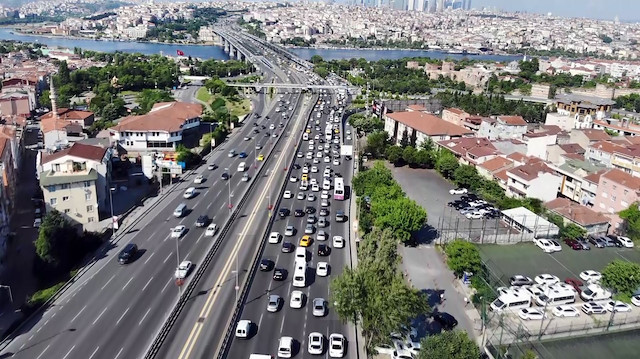 İstanbul'da trafik: Normalde 40, bayramda 15 dakika