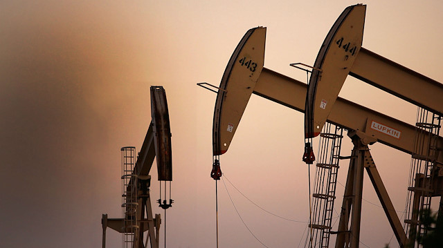 Brent petrolün varil fiyatı 57,42 dolardan işlem görüyor.