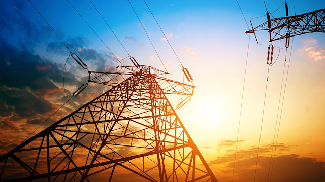 Türkiye'nin elektrik ithalatı yatırımlarla azaldı.