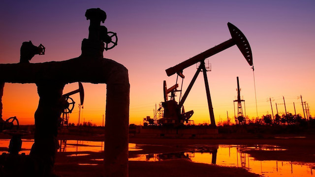 Brent petrolün varil fiyatı 58,37 dolardan işlem görüyor.