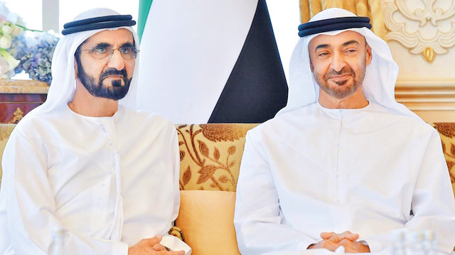 Dubai Şeyhi Maktum ve Abu Dabi Veliaht Prensi Zayed (Sağda)