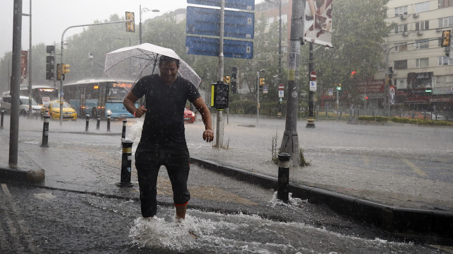 İstanbul'da sağanak yağış: Yağmur ne zaman dinecek?