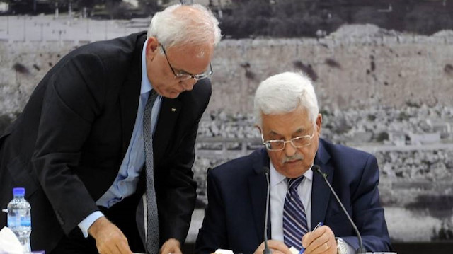 الرئيس الفلسطيني يُنهي خدمات جميع مستشاريه
