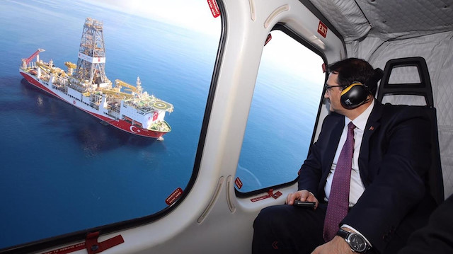 Enerji Bakanı Fatih Dönmez, Doğu Akdeniz'deki çalışmaları havadan izledi.