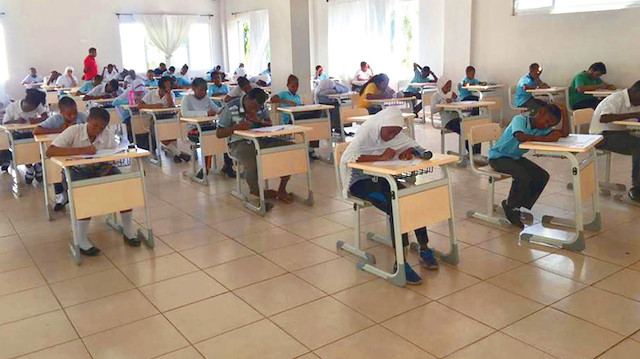 FETÖ’nün Tanzanya’daki en önemli kurumu olan Feza Okulları’nda okuyan öğrenciler, yüksek bürokrasi ve zengin sınıfın çocuklarından oluşuyor.