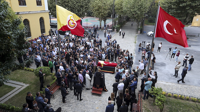 Kültür ve Turizm Bakan Yardımcısı Prof. Dr. Dursun için mezun olduğu Galatasaray Lisesi'nde anma töreni düzenlendi.