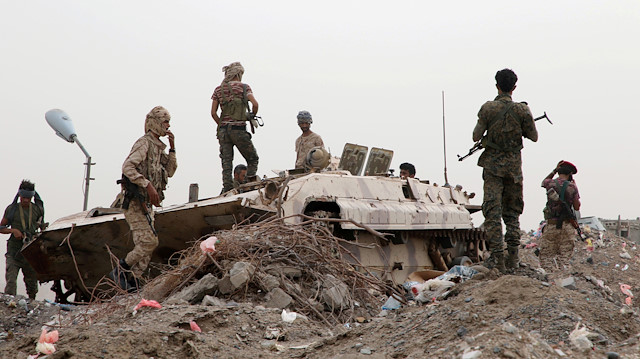 Members of UAE-backed southern Yemeni separatist forces 