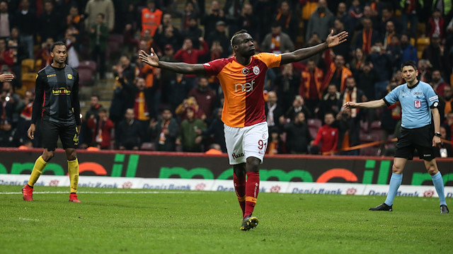 Mbaye Diagne, Süper Lig'de bir sezonda en çok gol atan yabancı unvanını taşıyor.