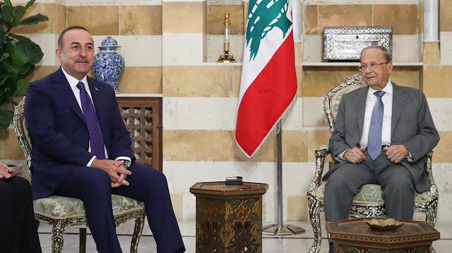 تشاووش أوغلو يبحث مع الرئيس اللبناني قضايا إقليمية
