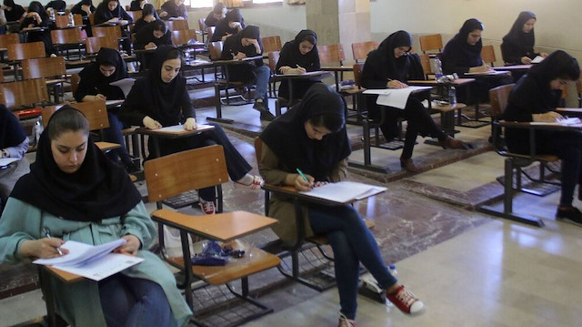 İranlı öğrenciler.