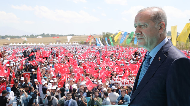 Cumhurbaşkanı Erdoğan'dan Fırat'ın doğusu mesajı