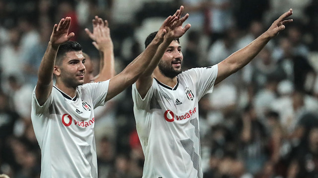 Beşiktaş'ın genç oyuncularından Muhayer ile Güven Yalçın